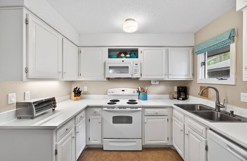 West Beach House | Cozy Kiawah Cottage with Community Pool in Prime Location!