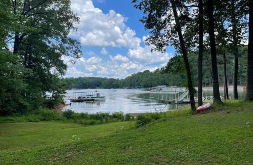 Dawsonville Villa | Cozy, Lake Lanier property with amazing views