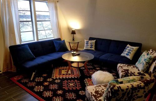 Cisco Ski Chalet | Cozy Lakefront A-Frame Cabin with Dock Access & BBQ Near Lake Cisco, TX