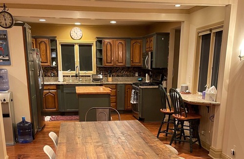 Wolverine Lake House | Cozy, lakefront retreat on private peninsula.