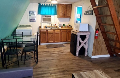 Cisco Cabin | Cozy Lakeside Cabin with Private Dock & Resort Access Near Lake Cisco, Cisco, TX