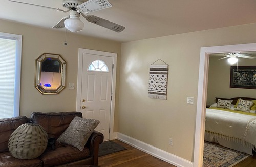 Bossier City Apartment | Cozy Loft Apartment.Safe quiet area. Great for singles or couple