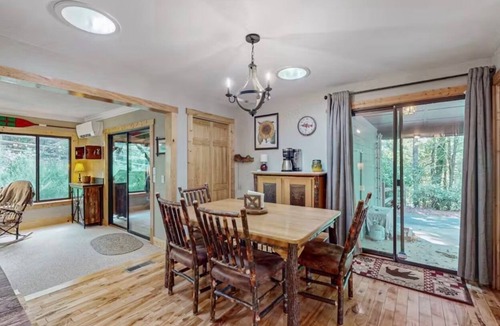 Newland House | Cozy Mountain Cabin in Linville, NC