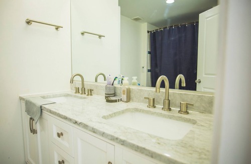 Spotsylvania House | Cozy private guest suite 1 bedroom/kitchentte/bathroom