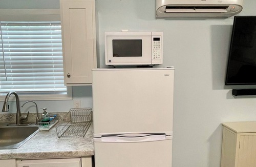 Wilmington Apartment | Cozy, quiet studio apartment, excellent for traveling professionals!