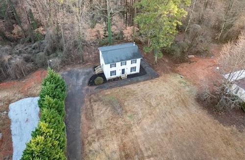 Seneca House | Cozy Seneca Getaway Pet Friendly Sleeps 7!