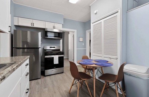 Southfield House | Cozy Southfield Ranch