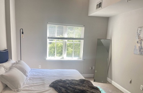 SouthPark Apartment | Cozy Southpark Apartment