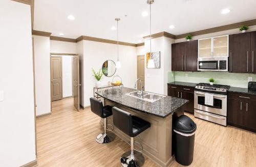Dunwoody Apartment | Cozy stay with gym & pool access Relax here!