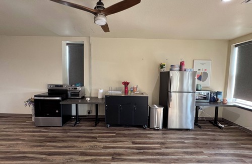 Eufaula Apartment | Cozy studio in Eufaula within walking distance to shopping and restaurants.