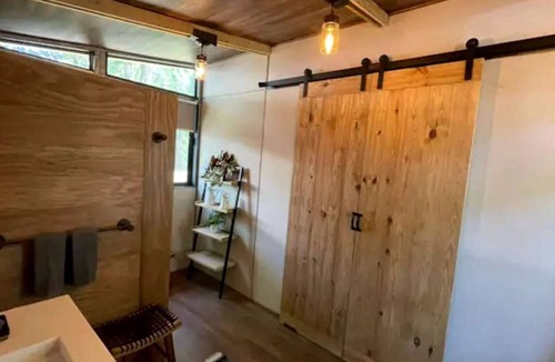 Bastrop Cabin | Cozy Texan Cabin, Perfect for a Weekend Getaway