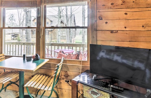 Keene Apartment | Cozy Virginia Cabin Rental - Dogs Welcome!