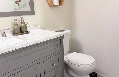 Robinson Cottage | Cozy Waco Home-15 min to Magnolia and Baylor