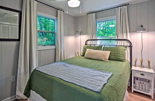 Martin Cottage | Cozy Wooded Cottage with Private Dock
