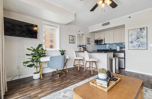 Downtown Wilmington Apartment | Crane's Landing - Riverfront