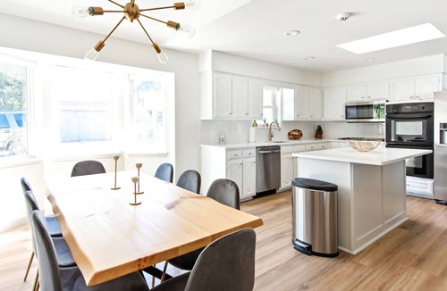 Garland House | Creekside 4BR 2B Home with Beautiful Pool & Garde