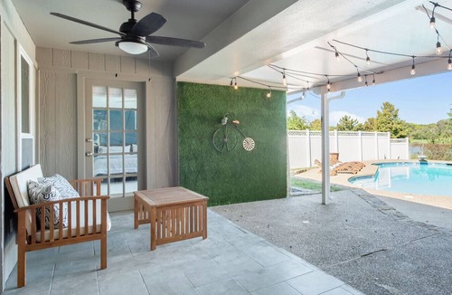 Garland House | Creekside 4BR 2B Home with Beautiful Pool & Garde