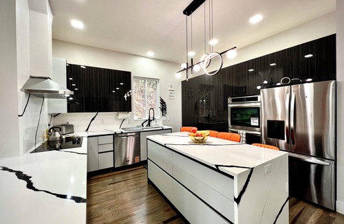 Mills River House | Creekside Mountain Family Retreat