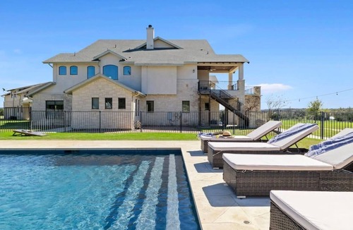 Dripping Springs House | Cricket Hill Ranch - Private Luxury Pool|Billiards
