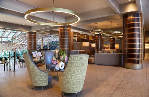 Dunwoody Hotel | Crowne Plaza Atlanta Perimeter at Ravinia by IHG