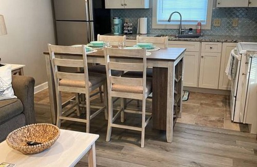 Lewes House | Crow’s Nest 1 BR Lewes Guest Apt – Bike to Beach