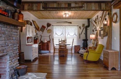 Toccoa House | Currahee Manor