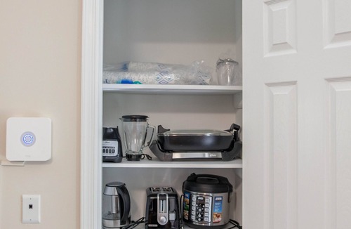 High Point House | Cute 1 Level townhome close to HPU/Furniture mkt