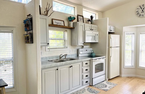 Saint Helena Island Cottage | Cute Cottage Next to Hunting Island.