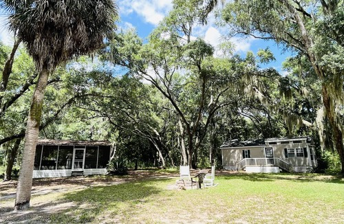 Saint Helena Island Cottage | Cute Cottage Next to Hunting Island.