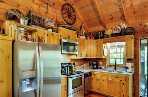 Ellijay Cabin | Cute Creekfront, rustic, hot tub, pet friendly-fenced yard, screened porch