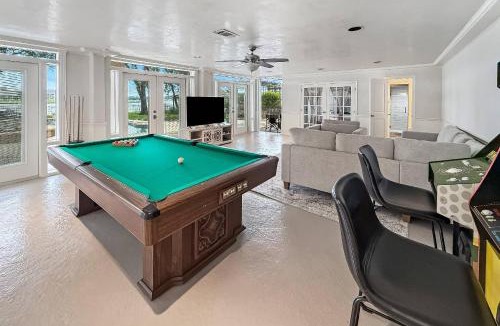 April Sound House | Dawns Edge