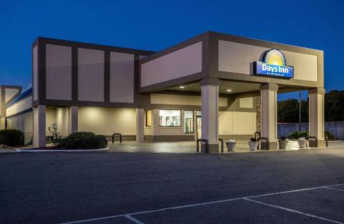 Adel Hotel | Days Inn by Wyndham Adel I-75