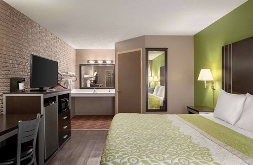 Hardeeville Hotel | Days Inn by Wyndham Hardeeville/I-95 State Line