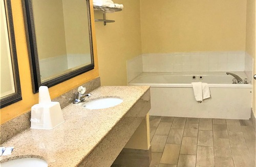 Ridgeland Hotel | Days Inn by Wyndham Ridgeland South Carolina
