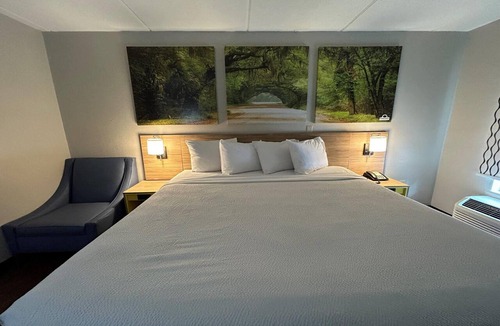 Ridgeland Hotel | Days Inn by Wyndham Ridgeland South Carolina