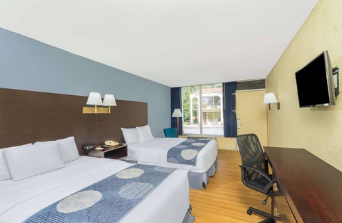 Statesville Hotel | Days Inn by Wyndham Statesville