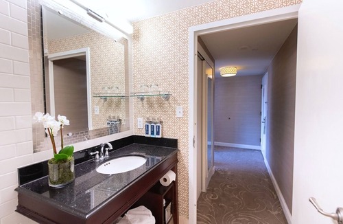 Logan Circle Hotel | DC Diplomat Suite – Spacious & Elegant Stay