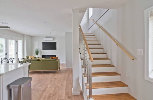 Northwest Cottage | DC Garden House - Bright & Modern 4-Person Unit near Metro