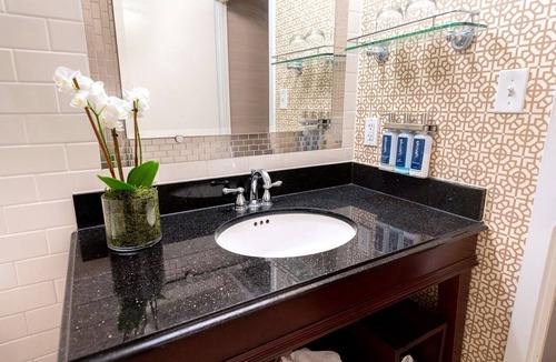 Downtown Washington D.C. Hotel | DC Two Double – Spacious & Luxe Comfort