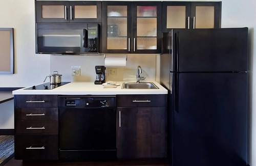 East Congress House | Deactivated: Low productivity x bad review.