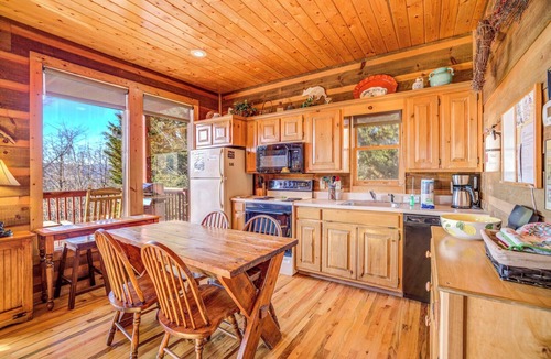 Helen Cabin | Deer Creek at Sunset Peak - 10% OFF or 4th Night Free - Ask for details