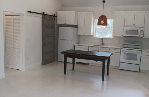Dripping Springs Cottage | Delightful 1-bedroom cottage with AC in Dripping Springs