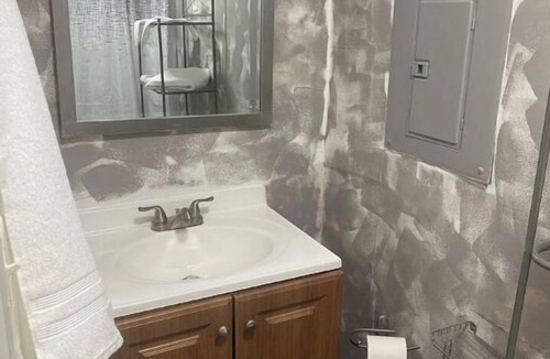 Overton House | Delightful kitchenette style tiny homes.