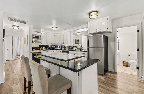 Mount Pleasant Apartment | Delightful, Spacious 4BR/2BA close to Shem Creek!