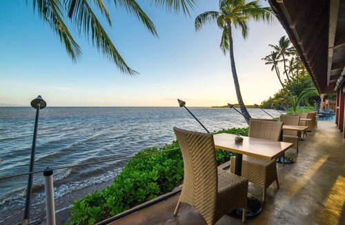 Kaunakakai House | Deluxe Family Room: Spacious Garden Views, Comfort for All at Hotel Molokai