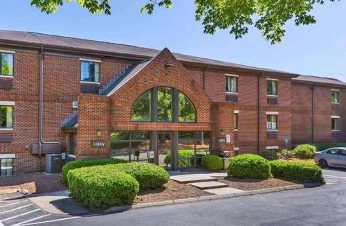 Cary Apartment | Deluxe Studio at Extended Stay Cary 1