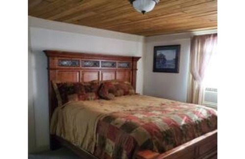 Laguna Park Apartment | Derekville #10 - Private Unit - Gated Pool