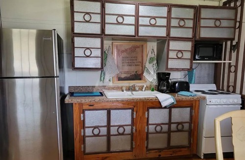 Laguna Park Apartment | Derekville #8 - Private Unit - Gated Pool