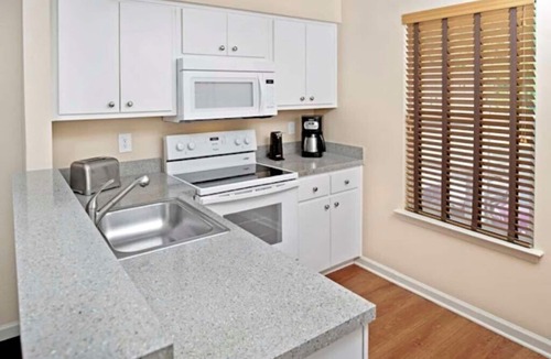 Berkeley Villa | Diamond Resorts Greensprings Vacation Resort - 2 Bed Accessible Roll in Shower