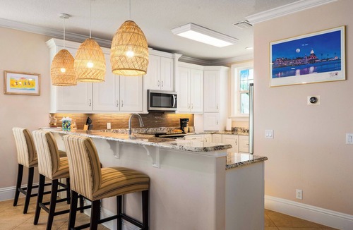Painters Hill House | Direct Beachfront Home | Elevator & Ocean Views